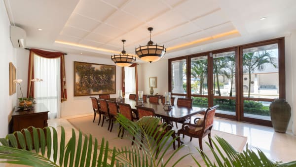 Villa Windu Asri - Main house dining room